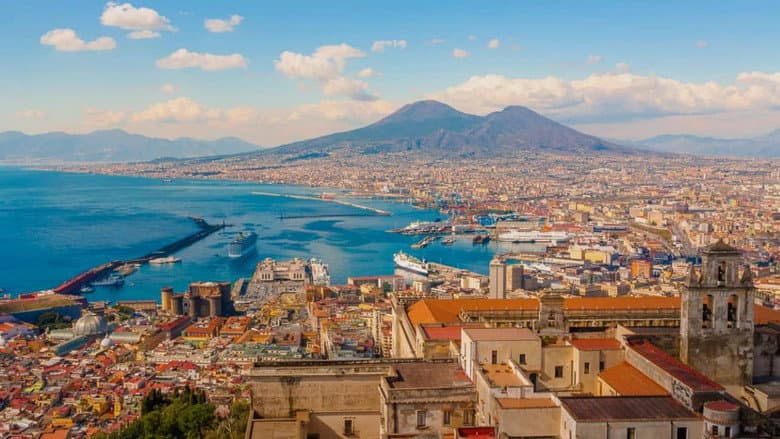 Baie de Naples, la colère des volcans